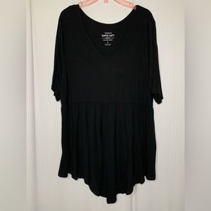 Torrid Super Soft Knit Shirt Short Sleeve V Neck Black Torrid Size 2